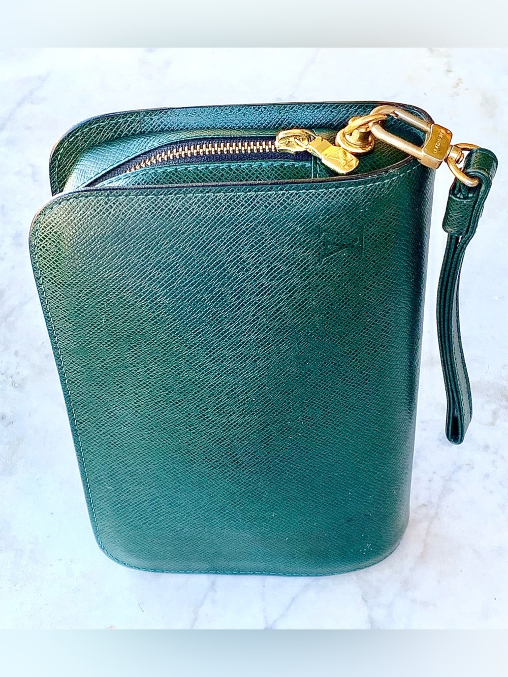 LOUIS VUITTON BALKAI EPICEA Green TAIGA Leather Wristlet Clutch BAG MEN VINTAGE